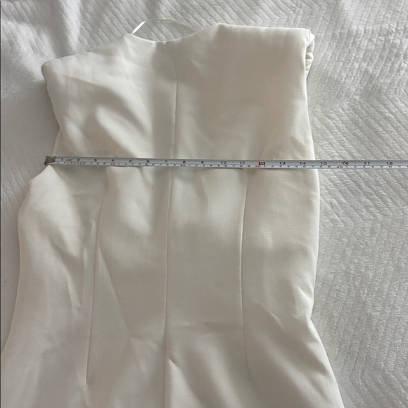 Zara Elegant Cream Mini Dress - Picture 5 of 5